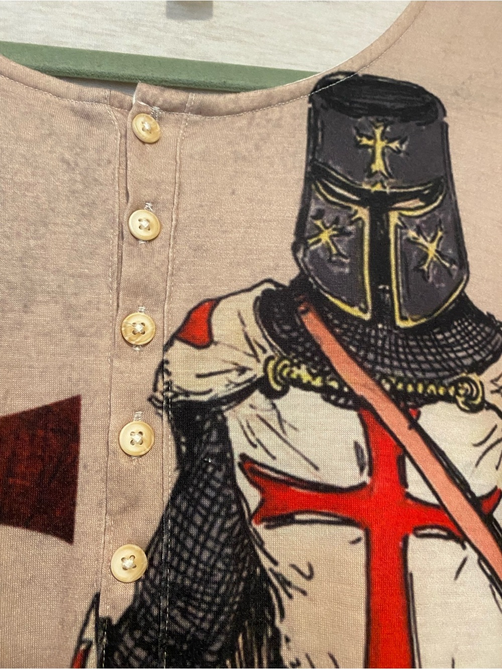 Novelty Short Sleeve Tee in Beige with Red and Black Knight Graphic, 3XL, NWOT